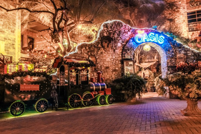 The Oasis at Lake Travis Christmas