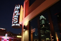 maxswinedive-exterior